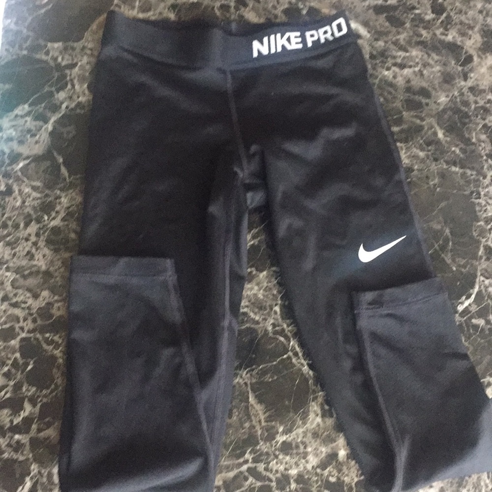Nike pro leggings (Capris)